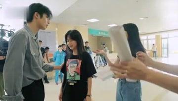 娱乐吃瓜小视频,那些让人捧腹大笑的吃瓜瞬间